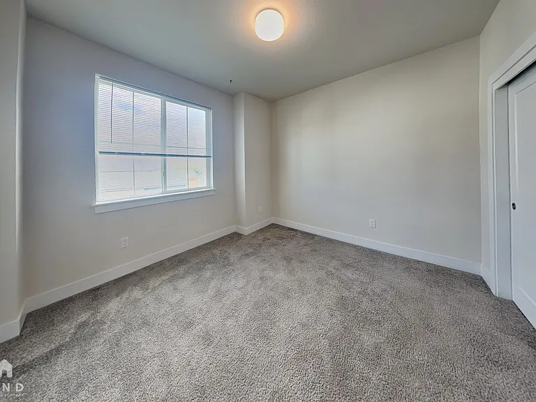 10328 Milwaukee Cir — Photo 13