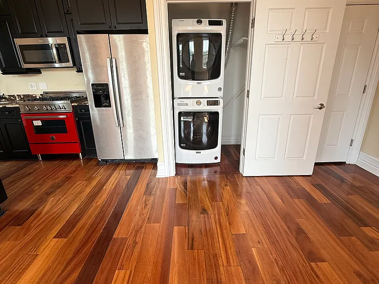 1 Grand Ave #5 — Photo 9