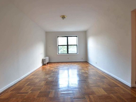 3rd image of 56 Bennett Ave #6C