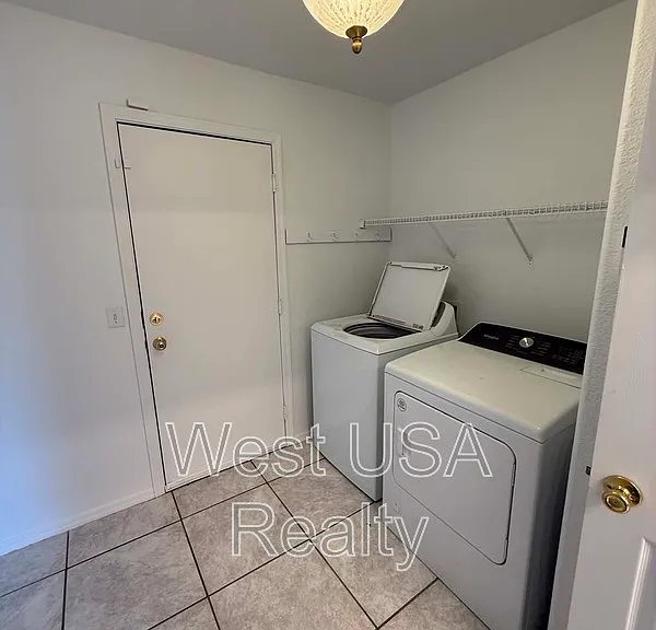 1261 E Dust Devil Dr — Photo 10