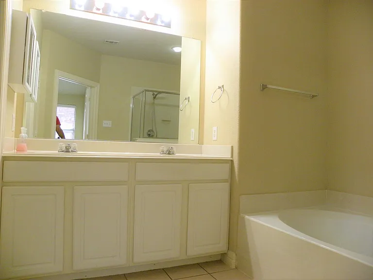 4620 Evanshire Way — Photo 22