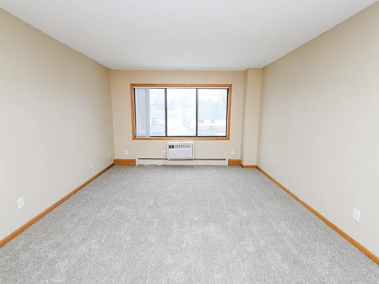 Clark Place Apartments & Townhomes — Photo 66