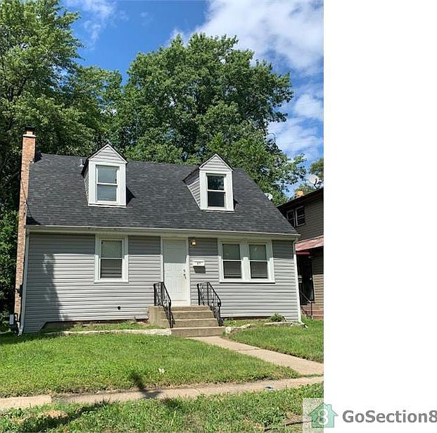 1st image of 626 E 144th Pl