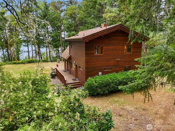 14025 96th Street Ct, Anderson Island, WA 98303