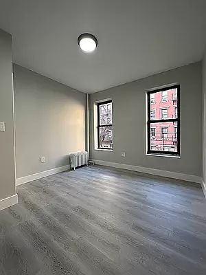 Rented by Peter R. Hungerford, LREB | media 18