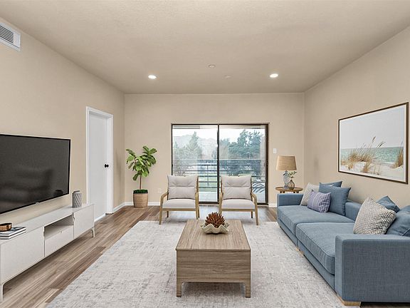 3rd image of 793 Davis Rd Unit 107