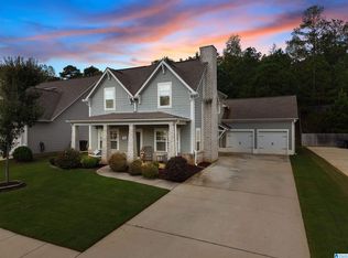 160 Lakeridge Dr, Trussville, AL 35173