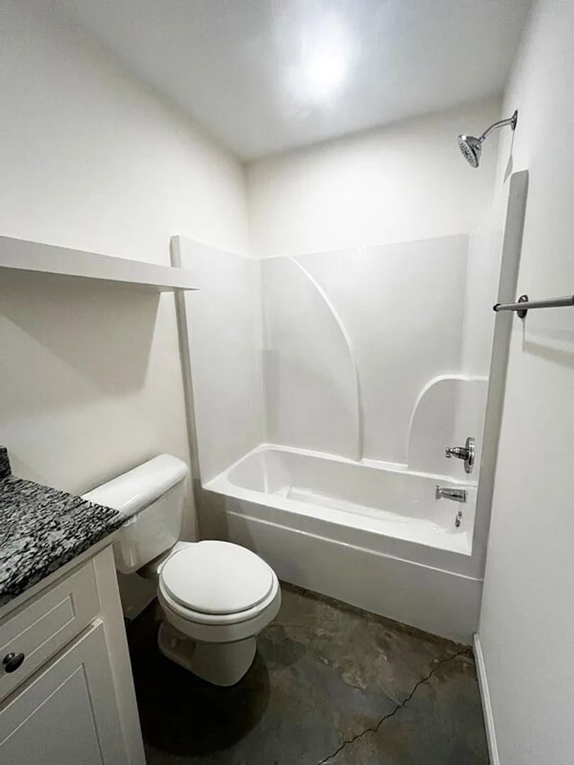 Charming 3-Bedroom Retreat in the Heart of Pearl! — Photo 2