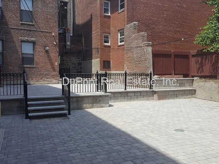 190 North St #4 — Photo 17