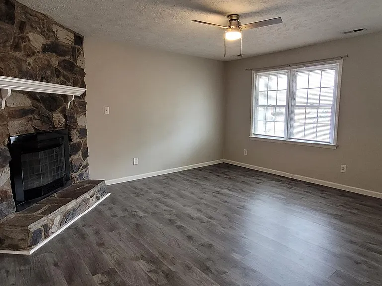 1066 Quail Meadow Dr — Photo 12