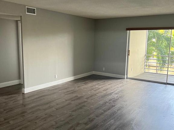 3rd image of 2801 NE 51st St #7