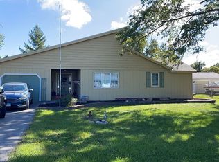 3036 Lakeland Rd, Decatur, IL 62521