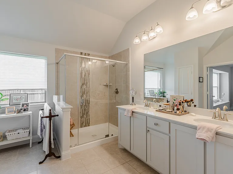 227 Hawthorn Dr — Photo 21
