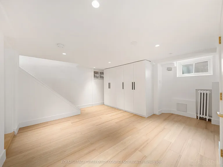 68 Cranbrooke Ave — Photo 23