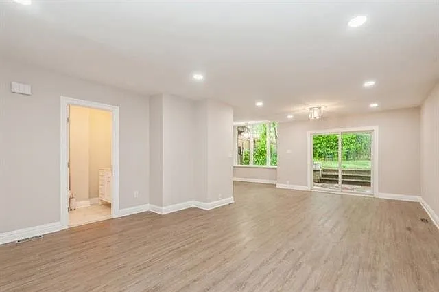118 Parkview Ave #1 — Photo 7