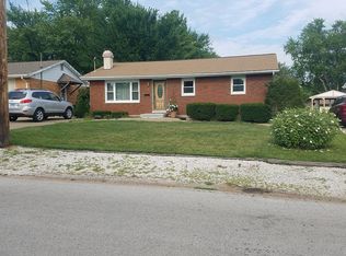 1128 N 14th St, Quincy, IL 62301