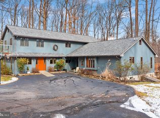 2430 Hill Camp Rd, Pottstown, PA 19465