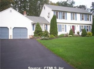 37 Country Way, Wallingford, CT 06492
