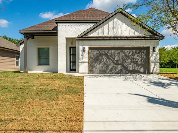3733 Waldorf St, Fort Worth, TX 76119