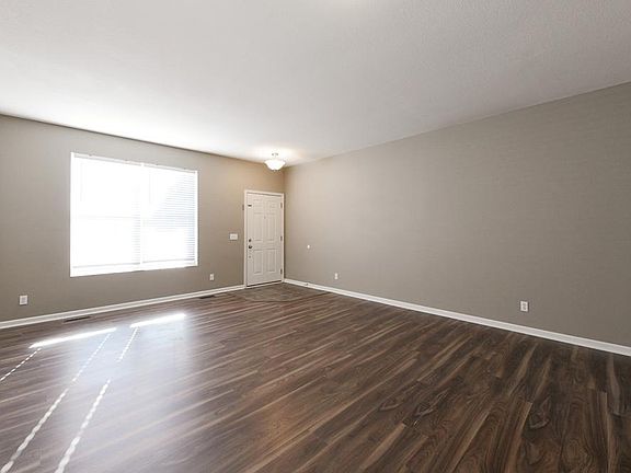 Access from Front Door into Living Area