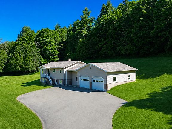 3rd image of 504 Fontaine Road