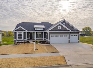 6260 Ronald Reagan Dr, Deforest, WI 53532