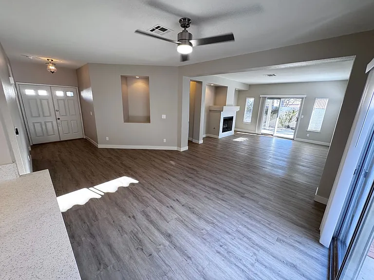 2544 Golden Sands Dr — Photo 4