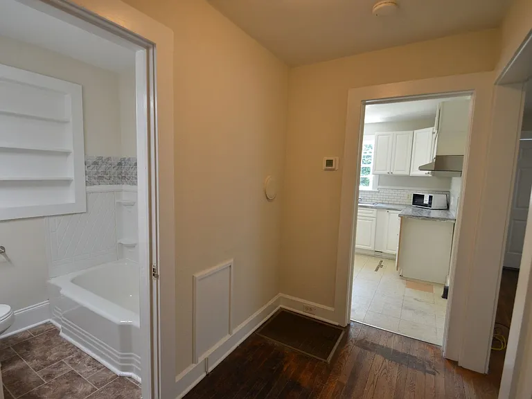 100 Caldwell St — Photo 8