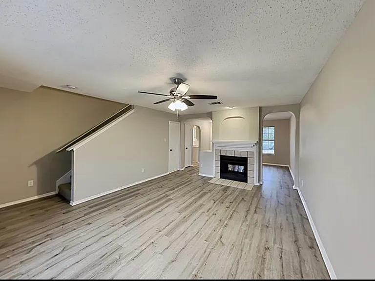 4329 Apple Dr — Photo 5