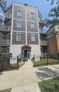7930 W Grand Ave APT 2E, Elmwood Park, IL, 60707