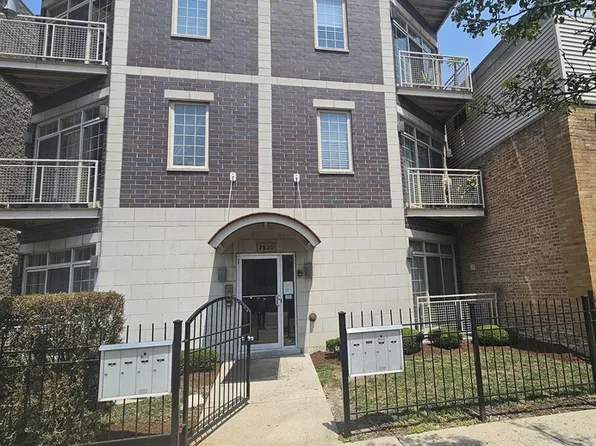 7930 W Grand Ave APT 2E, Elmwood Park, IL 60707