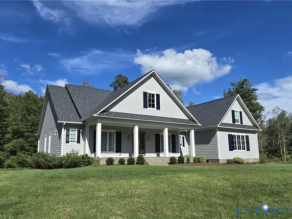 7178 Canopy Cir, New Kent, VA 23124