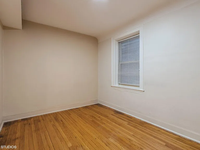 3337 N Kenmore Ave #GDN — Photo 11