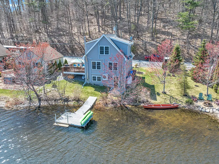 864 South Rd — Photo 17