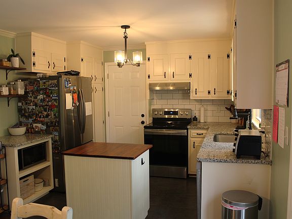 5th image of 334 Thalia Dr