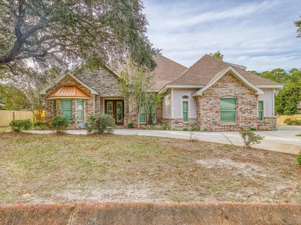 3905 Paradise Bay Dr, Gulf Breeze, FL 32563