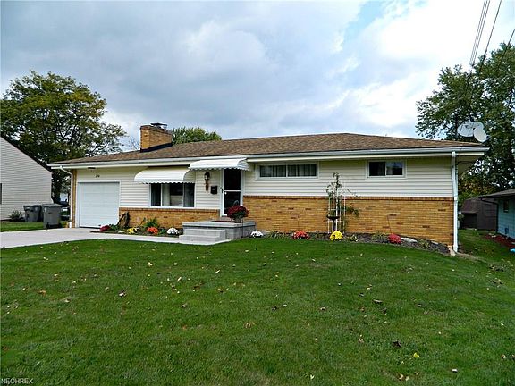 3rd image of 2754 Sierra Dr