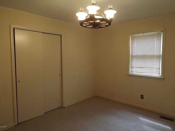 5th image of 1407 Grand Ave