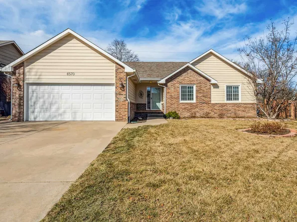 4570 N Westlake Ct, Wichita, KS 67220