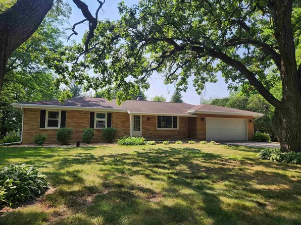 8781 North Black Oak Drive, Edgerton, WI 53534