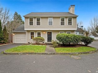 10226 NE 129th Ln, Kirkland, WA 98034