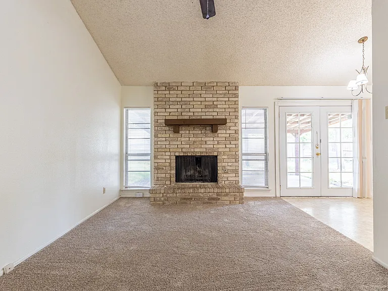 8127 Babe Ruth St — Photo 11