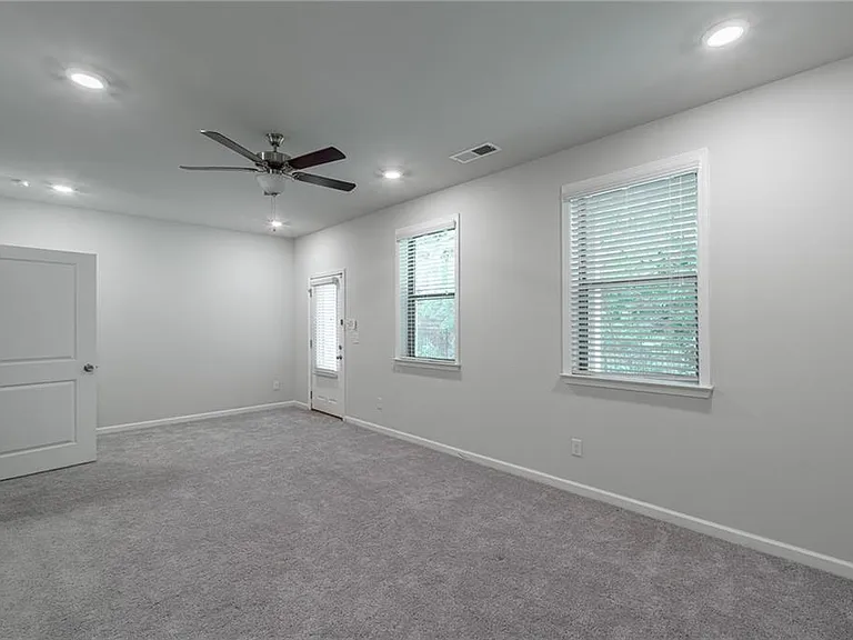 2701 Cedar Pine Way — Photo 18