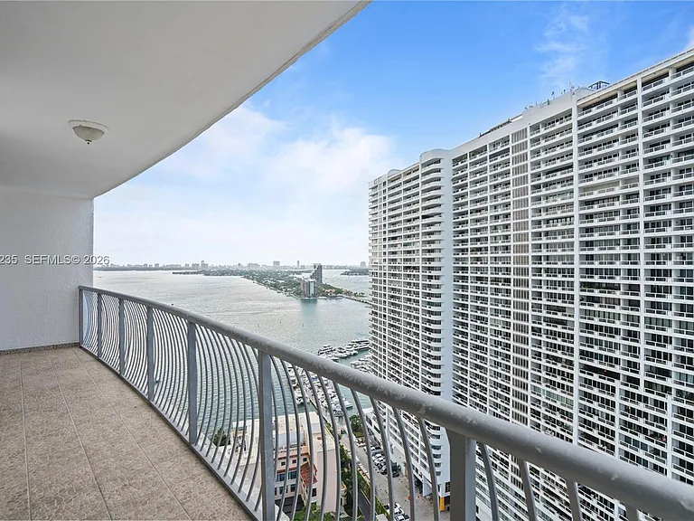 1750 N Bayshore Dr #2804 — Photo 15