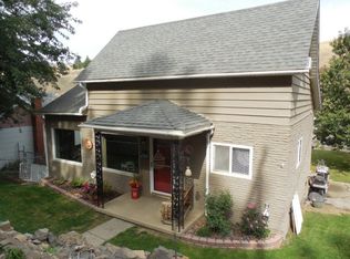403 E Upper A St, Colfax, WA 99111
