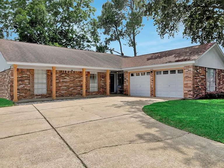 518 Boone Ct — Photo 1