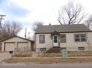 112 S Severance St, Hutchinson, KS 67501
