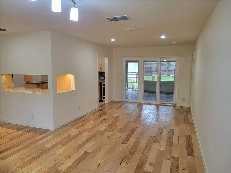4012 Hyridge Dr — Photo 7