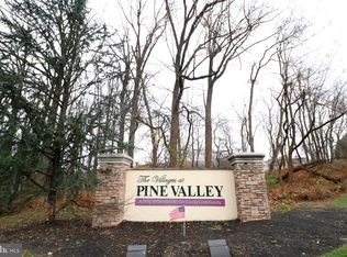 542 Easy St #T92, Philadelphia, PA 19111