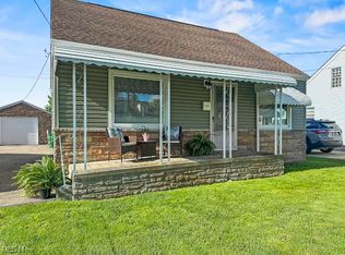 230 Iroquois St, Struthers, OH